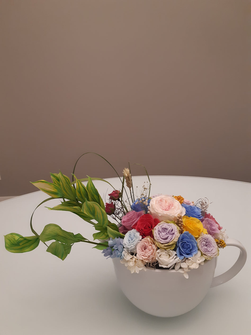 Unique Brilliant Preserved Flowery Can